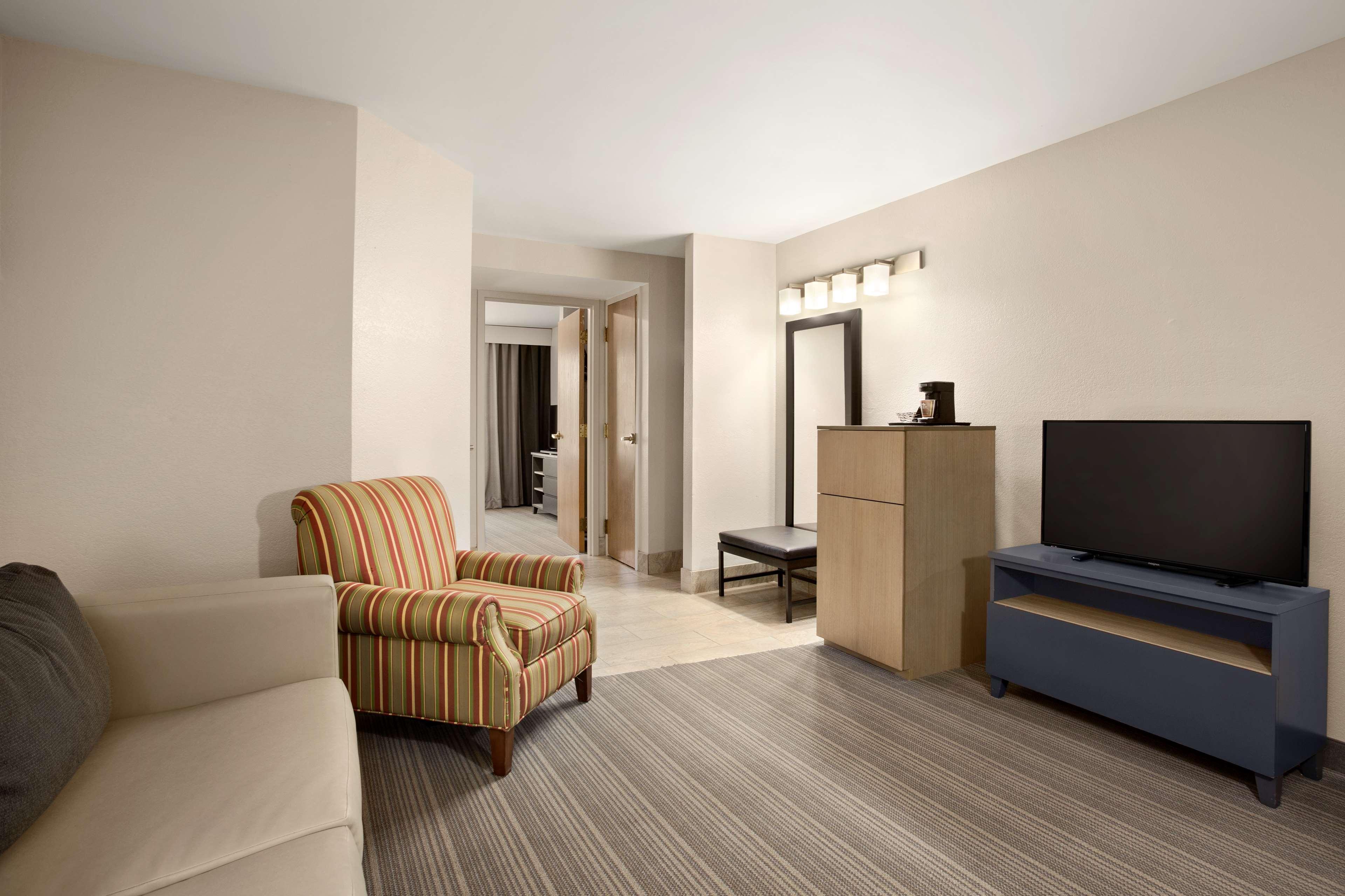 Howard Johnson By Wyndham Murfreesboro Buitenkant foto